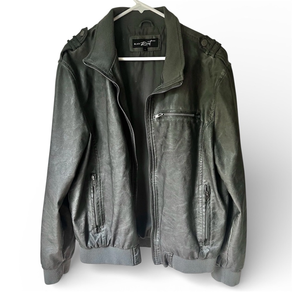 Men’s Black Rivet Leather Jacket | Distressed (Size: Large) Dark Gray | Biker